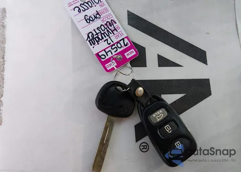 2012 Hyundai Veloster Base W/Gray from USA, damaged, VIN KMHTC6AD3CU069637